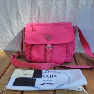 7️⃣0️⃣0️⃣Pink prada nylon crossbody in new condition